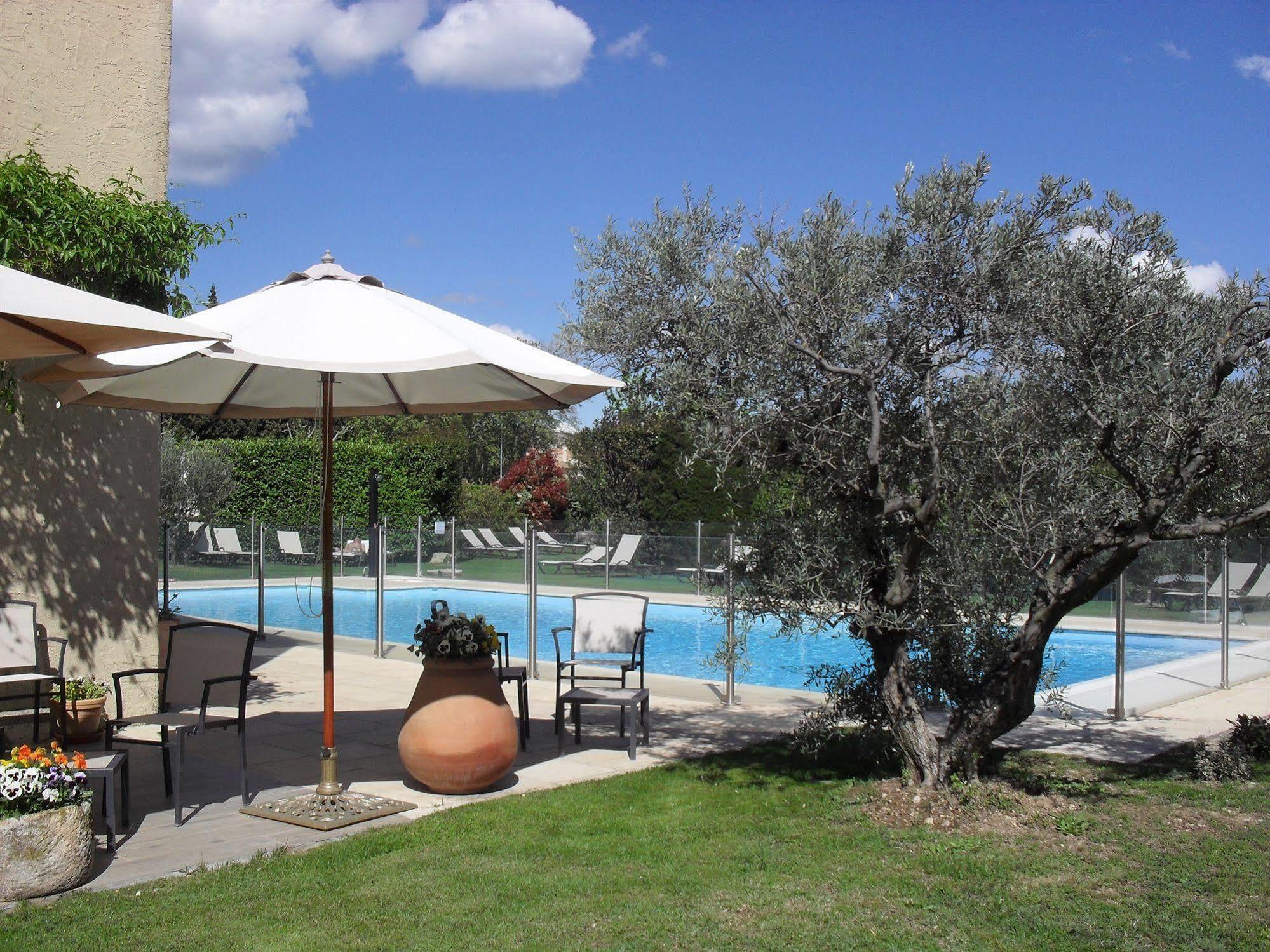 Hotel Val Baussenc, The Originals Relais Maussane-les-Alpilles